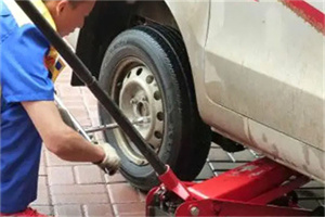 向阳区附近拖车24小时服务热线电话