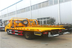 向阳区附近拖车救援搭电